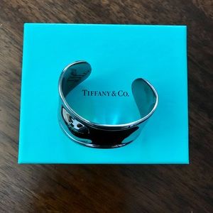 Elsa Peretti Charcoal Bone cuff Bracelet